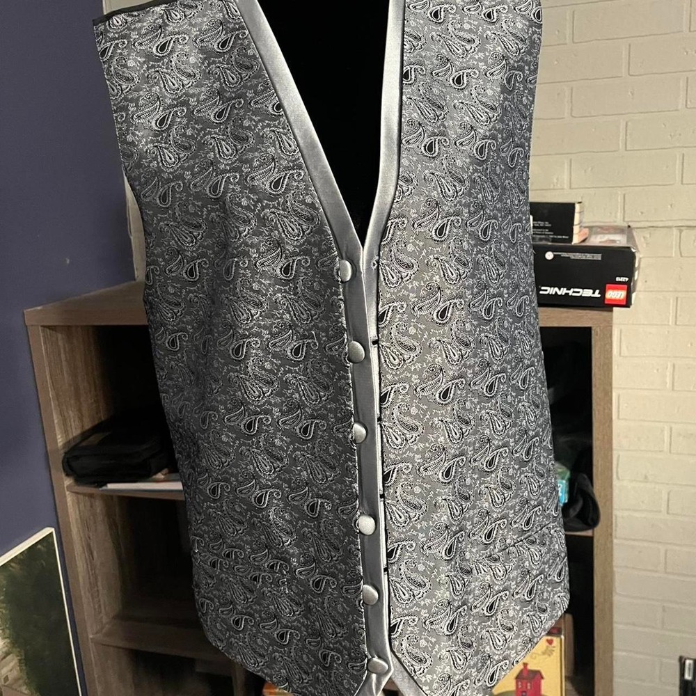 Grey Paisley Preppy Vest